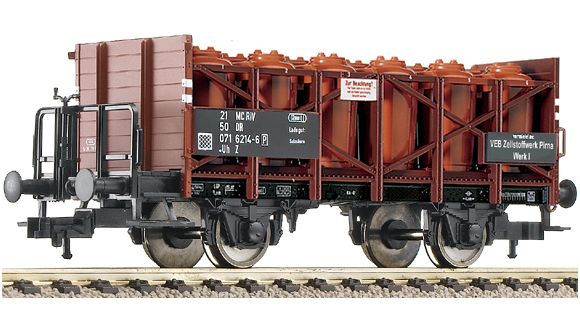 Acid transport car with brakeman's platform<br /><a href='images/pictures/Fleischmann/522005.jpg' target='_blank'>Full size image</a>